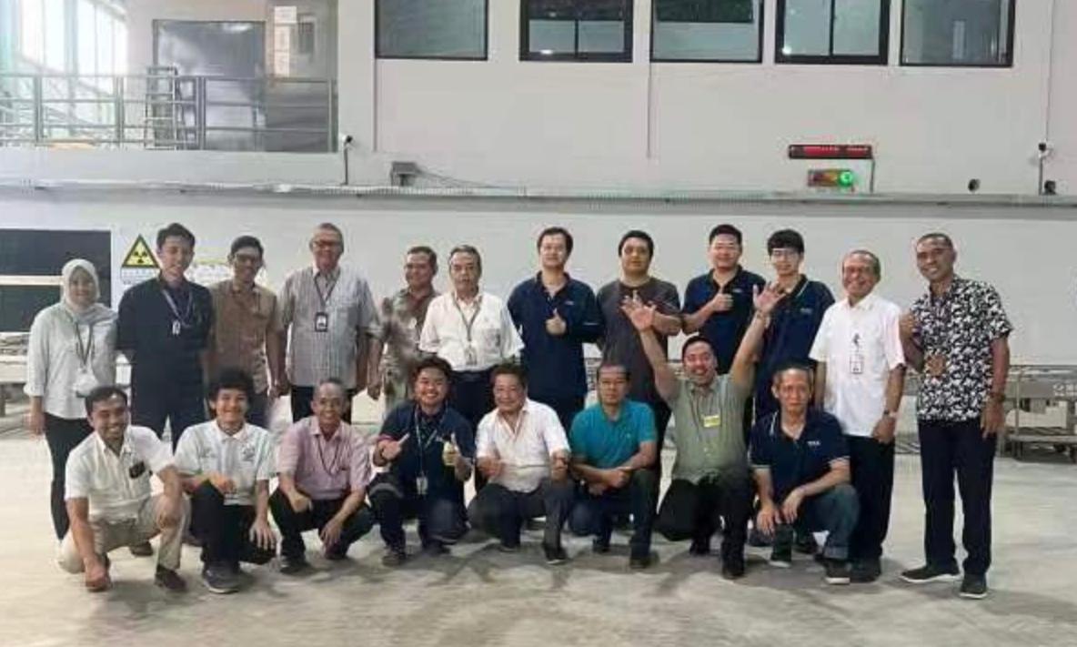 印尼验收完工合影.jpg